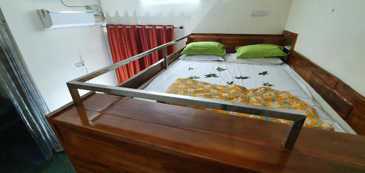 Shree Suites Kuttālam Kültér fotó